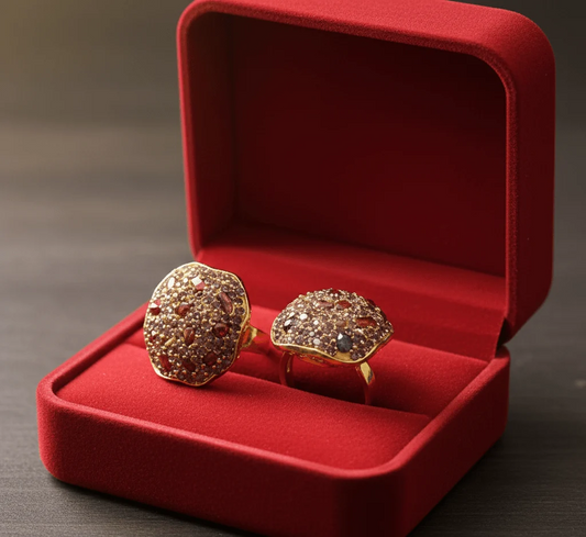 Vintage-Style Crystal Cocktail Ring